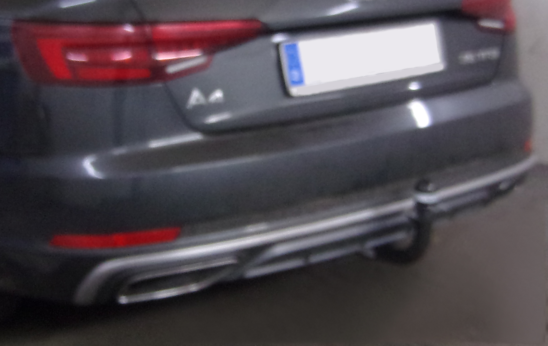 Anhängerkupplung für Audi A4 Limousine nicht Quattro, nicht S4, speziell S-Line 2015-2024 Ausf.: V-abnehmbar
