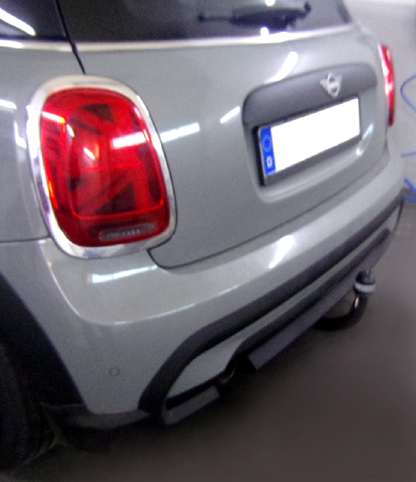 Anhängerkupplung für MINI One, One D, Cooper F56 One nur 3-türig, Fzg. ohne Anhängelastfreigabe, nur für Heckträgerbetrieb 2013- Ausf.: V-abnehmbar