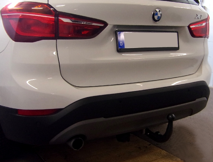 Anhängerkupplung für BMW X1 F48 Geländekombi 2015- Ausf.: S- schwenkbar