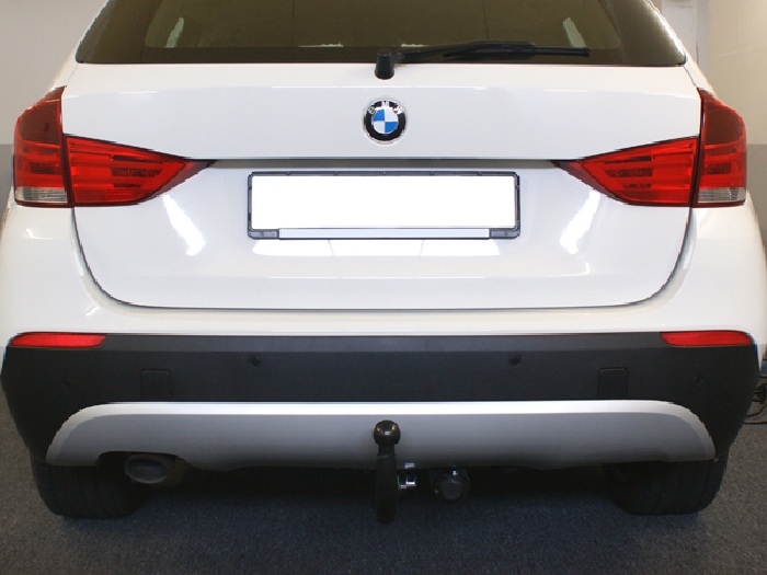 Anhängerkupplung für BMW X1 E84 Geländekombi 2009- Ausf.: V-abnehmbar