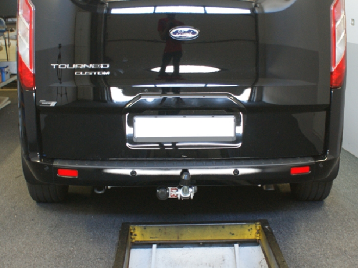Anhängerkupplung für Ford-Tourneo Custom f. Fzg. ohne Elektrosatz Vorbereitung, Baureihe 2019- abnehmbar