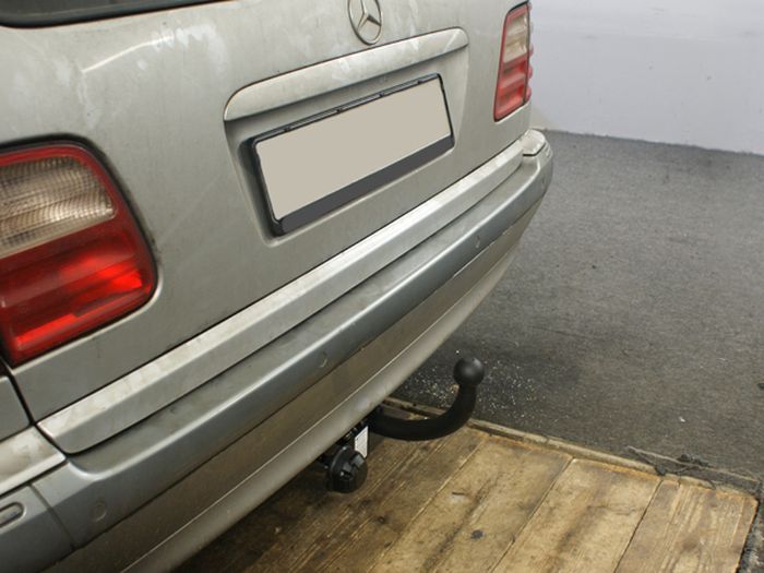 Anhängerkupplung für Mercedes E-Klasse Kombi W 210S, inkl. 4x4, 4-Matic 1996-2002 Ausf.: starr