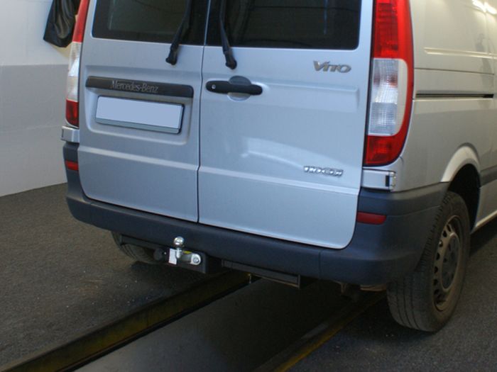 Anhängerkupplung für Mercedes Vito W639, Fzg. o. Elektrosatz-Vorbereitung 2005-2010 Ausf.: starr