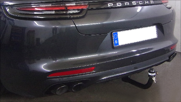 Anhängerkupplung für Porsche Panamera 971 Fließheck, nicht für Hybrid, Montage nur bei uns im Haus 2020- Ausf.: V-abnehmbar