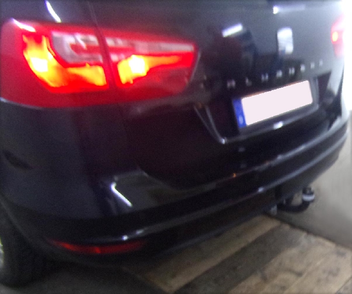 Anhängerkupplung für Seat Alhambra incl 4x4 2013-2022 Ausf.: starr