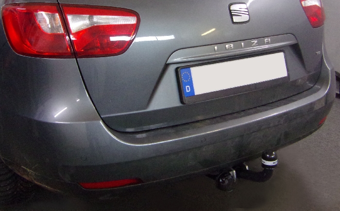 Anhängerkupplung für Seat-Ibiza Kombi, Baureihe 2010-2015 starr