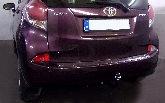 Anhängerkupplung für Toyota Verso S 2011- Ausf.: starr