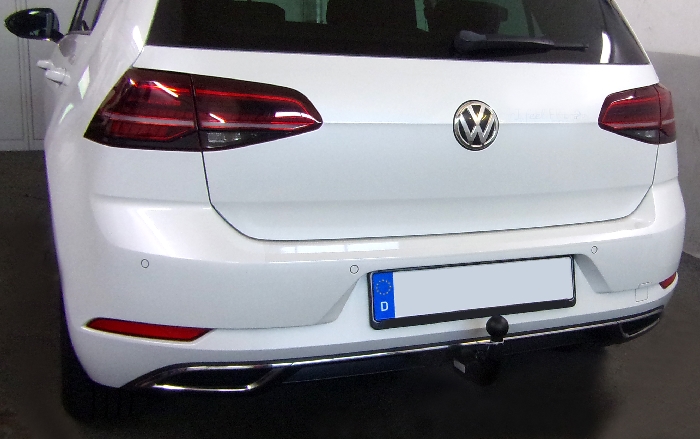 Anhängerkupplung für VW Golf VII Limousine, nicht 4x4 2017-2019 Ausf.: V-abnehmbar