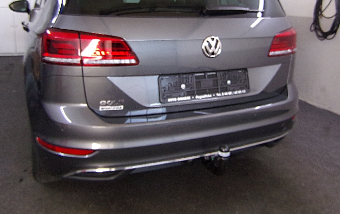 Anhängerkupplung für VW Golf VII Sportsvan 2018-2019 Ausf.: V-abnehmbar