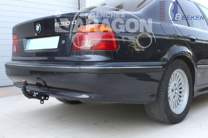 Anhängerkupplung für BMW 5er Limousine E39 2000-2003 Ausf.: starr