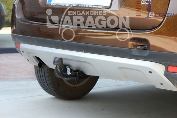 Anhängerkupplung für Dacia Duster SUV 2WD und 4WD 2010-2012 Ausf.: starr