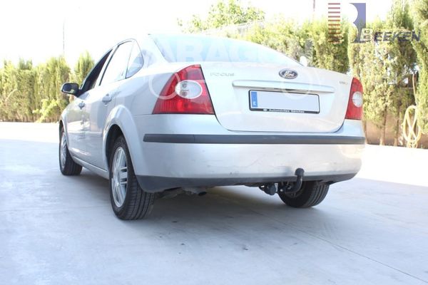 Anhängerkupplung für Ford Focus Fließheck, nicht ST 225, RS 2015-2018 Ausf.: starr