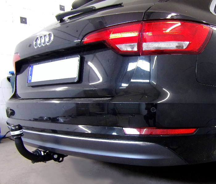 Anhängerkupplung für Audi A4 Avant nicht Quattro, nicht RS4 und S4 2015-2024 Ausf.: starr