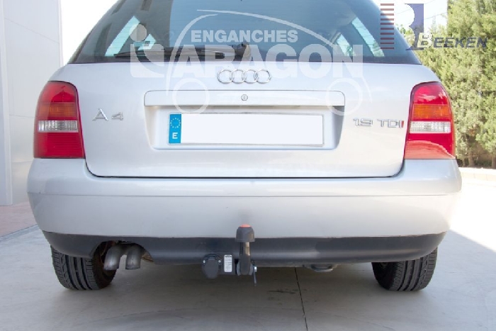 Anhängerkupplung für Audi A4 Avant Quattro 1996-2001 Ausf.: starr