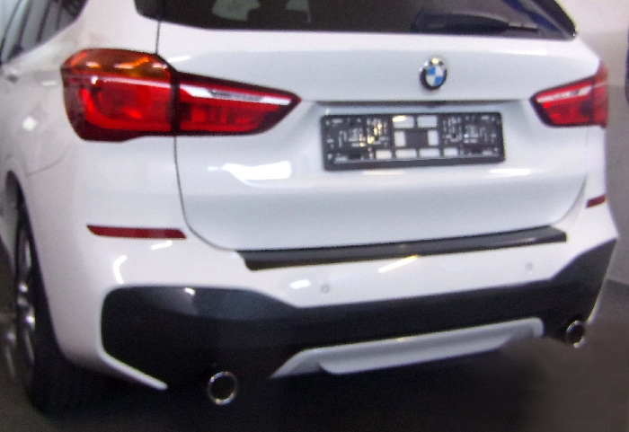 Anhängerkupplung für BMW X1 F48 Geländekombi, spez. M- Paket 2015- Ausf.: V-abnehmbar