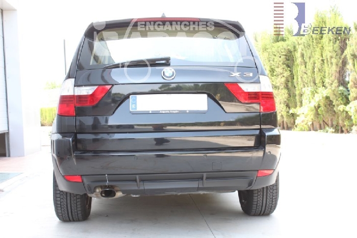 Anhängerkupplung für BMW X3 E83 Geländekombi 2004-2010 Ausf.: V-abnehmbar