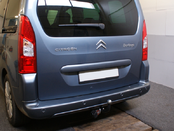 Anhängerkupplung für Peugeot Partner Kasten/ Bus/ Kombi, Gesamtlänge: 4628mm 2008-2011 Ausf.: starr