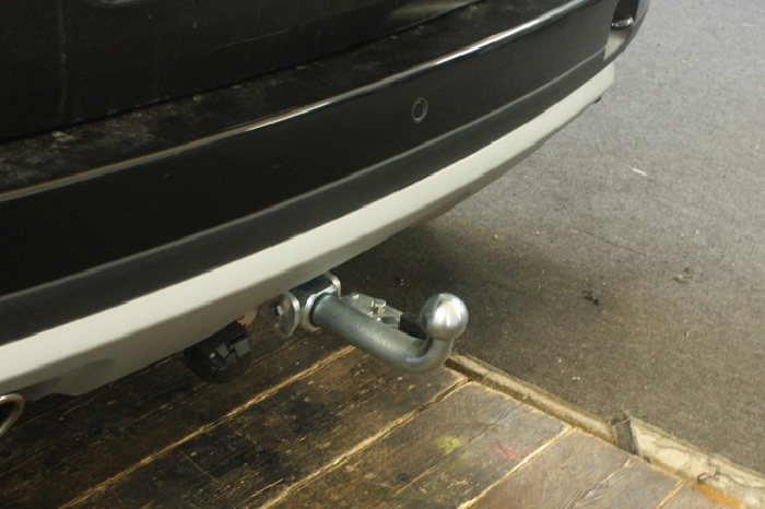 Anhängerkupplung für Dacia Duster SUV 2WD und 4WD 2018-2024 Ausf.: abnehmbar