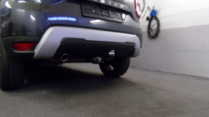 Anhängerkupplung für Dacia Duster SUV 2WD und 4WD 2018-2024 Ausf.: starr