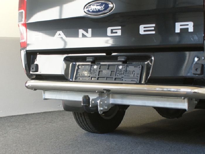 Anhängerkupplung für Ford-Ranger 4x2 WD m. Trittbrett, Baureihe 2012-2016 starr