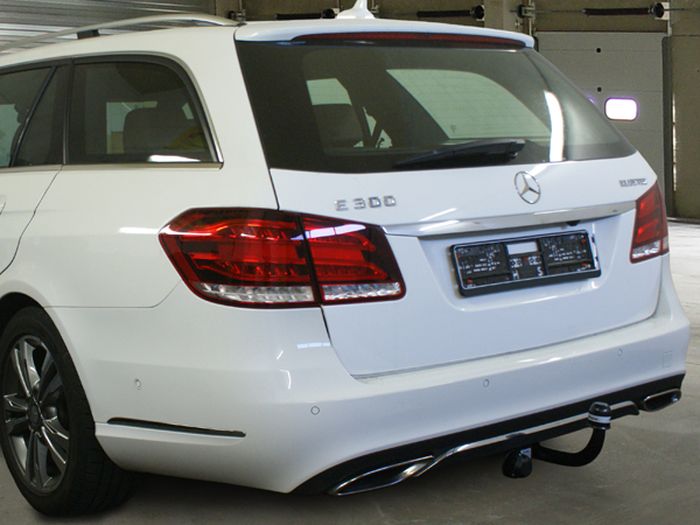 Anhängerkupplung für Mercedes E-Klasse Limousine W 212, nicht Erdgas (Natural Gas) 2011- Ausf.: starr