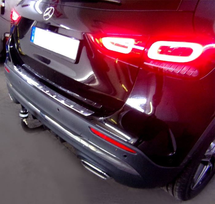 Anhängerkupplung für Mercedes GLA H247, mit Elektrosatzvorbereitung 2020- Ausf.: V-abnehmbar