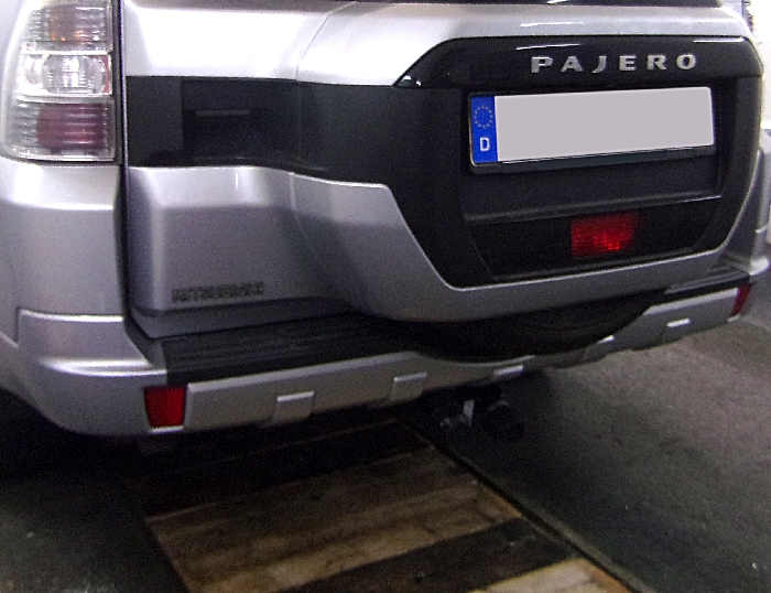 Anhängerkupplung für Mitsubishi Pajero V80, langer Radstand 2007- Ausf.: abnehmbar