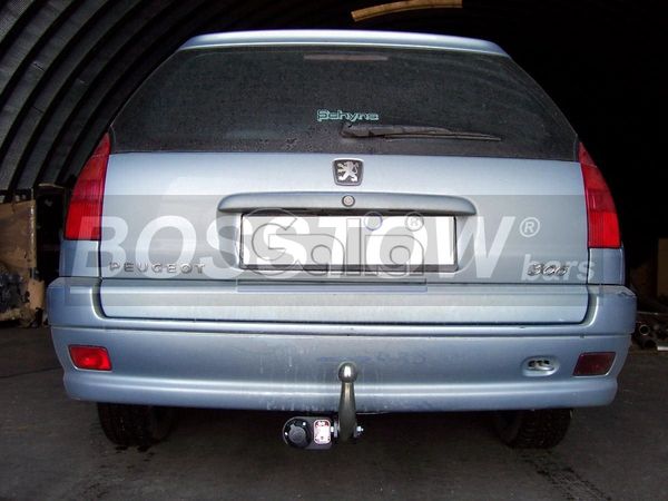 Anhängerkupplung für Peugeot 306 Kombi 1997-2002 Ausf.: starr