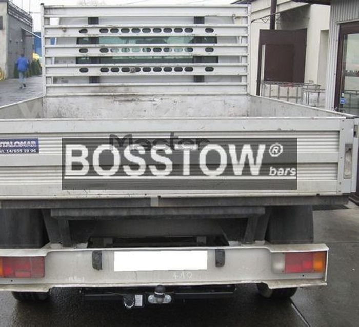 Anhängerkupplung für Nissan Interstar Pritsche 1998-2002 Ausf.: starr