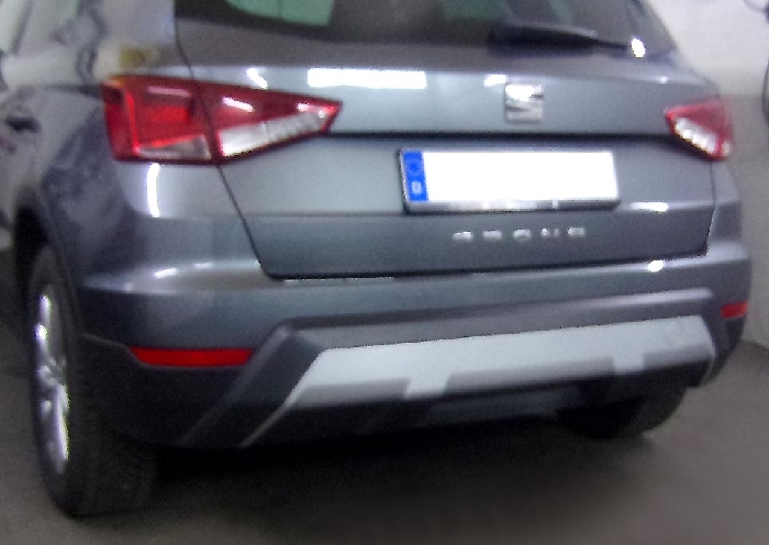 Anhängerkupplung für Seat Arona auch FR, XCELLENCE, Beats, Style, Reference 2017-2021 Ausf.: V-abnehmbar 45 Grad