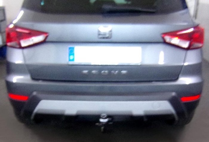 Anhängerkupplung für Seat Arona auch FR, XCELLENCE, Beats, Style, Reference 2017-2021 Ausf.: V-abnehmbar 45 Grad