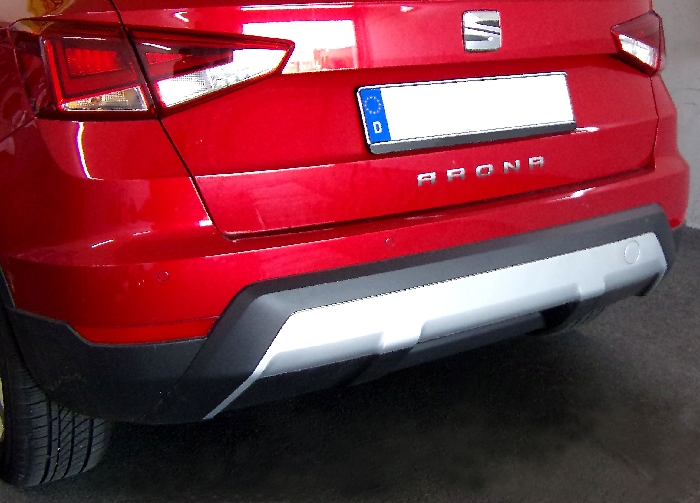 Anhängerkupplung für Seat-Arona auch FR, XCELLENCE, Beats, Style, Reference, Baureihe 2017-2021 starr