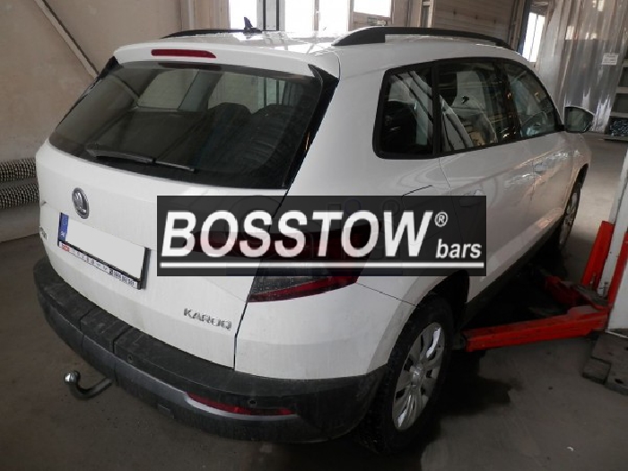 Anhängerkupplung für Skoda Karoq 2017-2023 Ausf.: starr