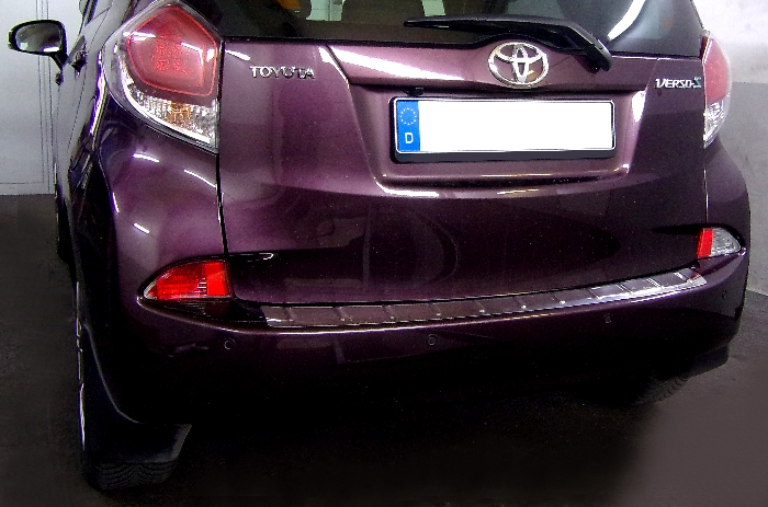 Anhängerkupplung für Toyota Verso S 2011- Ausf.: starr
