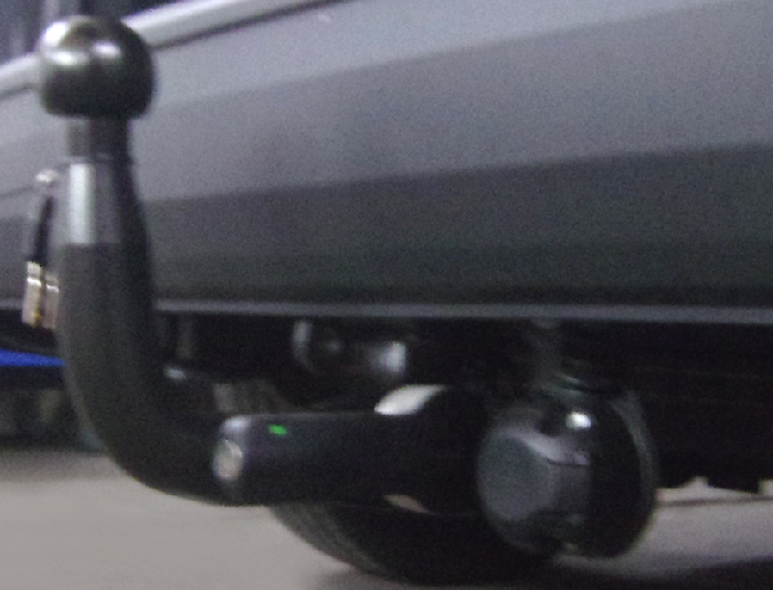 Anhängerkupplung für VW Caddy V, Kasten/ Bus/ Kombi, spez. Adblue, ohne Elektrosatzvorbereitung 2020-2023 Ausf.: V-abnehmbar