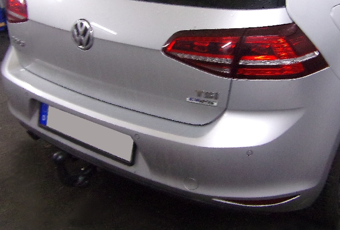 Anhängerkupplung für VW Golf VII Limousine, nicht 4x4 2014-2017 Ausf.: S- schwenkbar