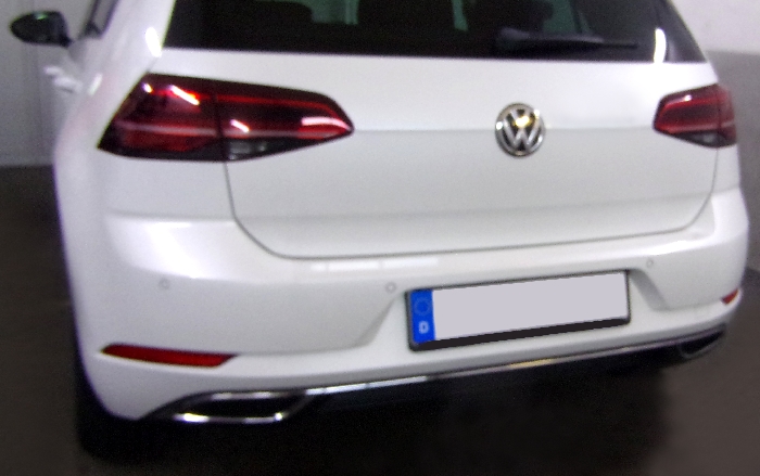 Anhängerkupplung für VW Golf VII Limousine, nicht 4x4 2017- Ausf.: V-abnehmbar