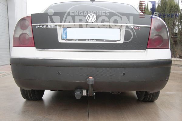 Anhängerkupplung für VW Passat 3b, nicht 4-Motion, Limousine 2000-2005 Ausf.: starr