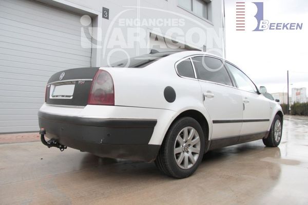 Anhängerkupplung für VW Passat 3b, nicht 4-Motion, Limousine 2000-2005 Ausf.: starr