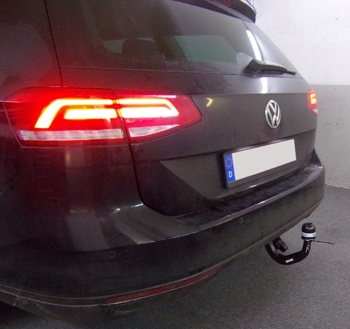 Anhängerkupplung für VW Passat 3c, incl. 4-Motion, Variant 2014-2023 Ausf.: V-abnehmbar 45 Grad