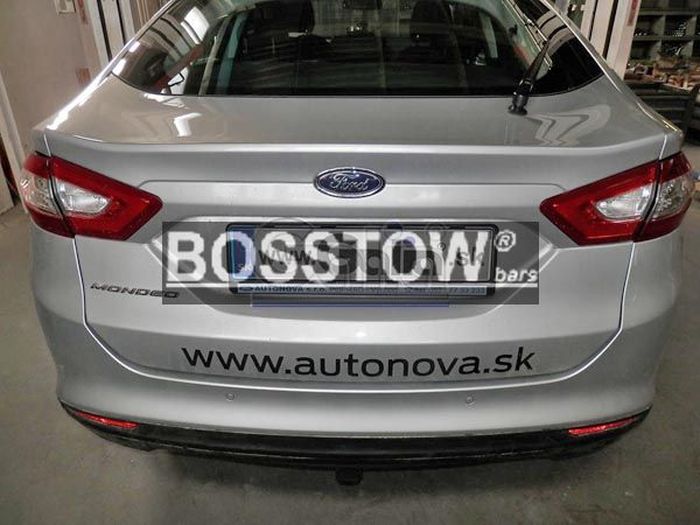 Anhängerkupplung für Ford-Mondeo Fließheck, nicht 4x4, nicht RS,ST, Baureihe 2015- abnehmbar