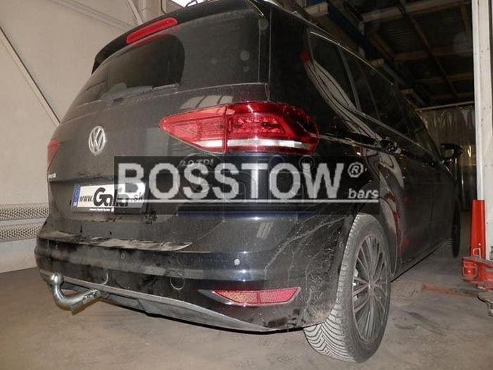 Anhängerkupplung für VW Touran Van 2015-2023 Ausf.: abnehmbar