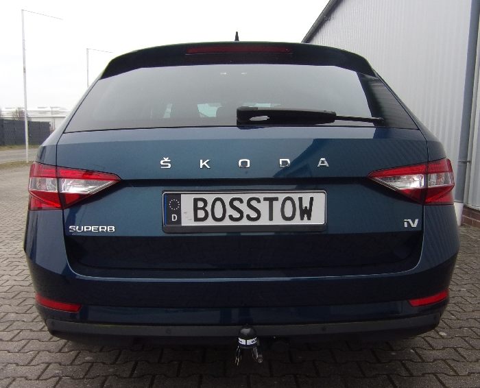 Anhängerkupplung für Skoda Superb III Kombi, spez. Hybrid (ohne Anhängelastfreigabe), nur für Heckträgerbetrieb 2018-2023 Ausf.: V-abnehmbar