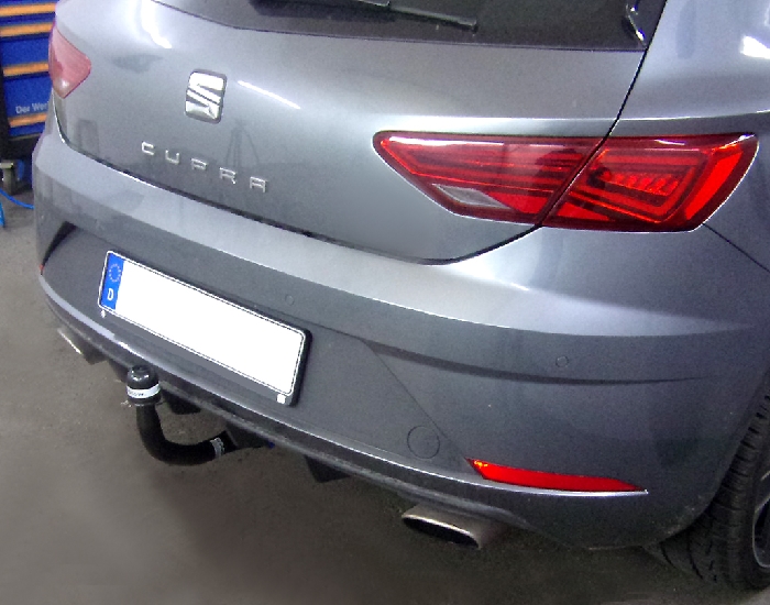 Anhängerkupplung für Seat Leon Fließheck Typ 5F, spez. Cupra 2WD 2017-2020 Ausf.: V-abnehmbar