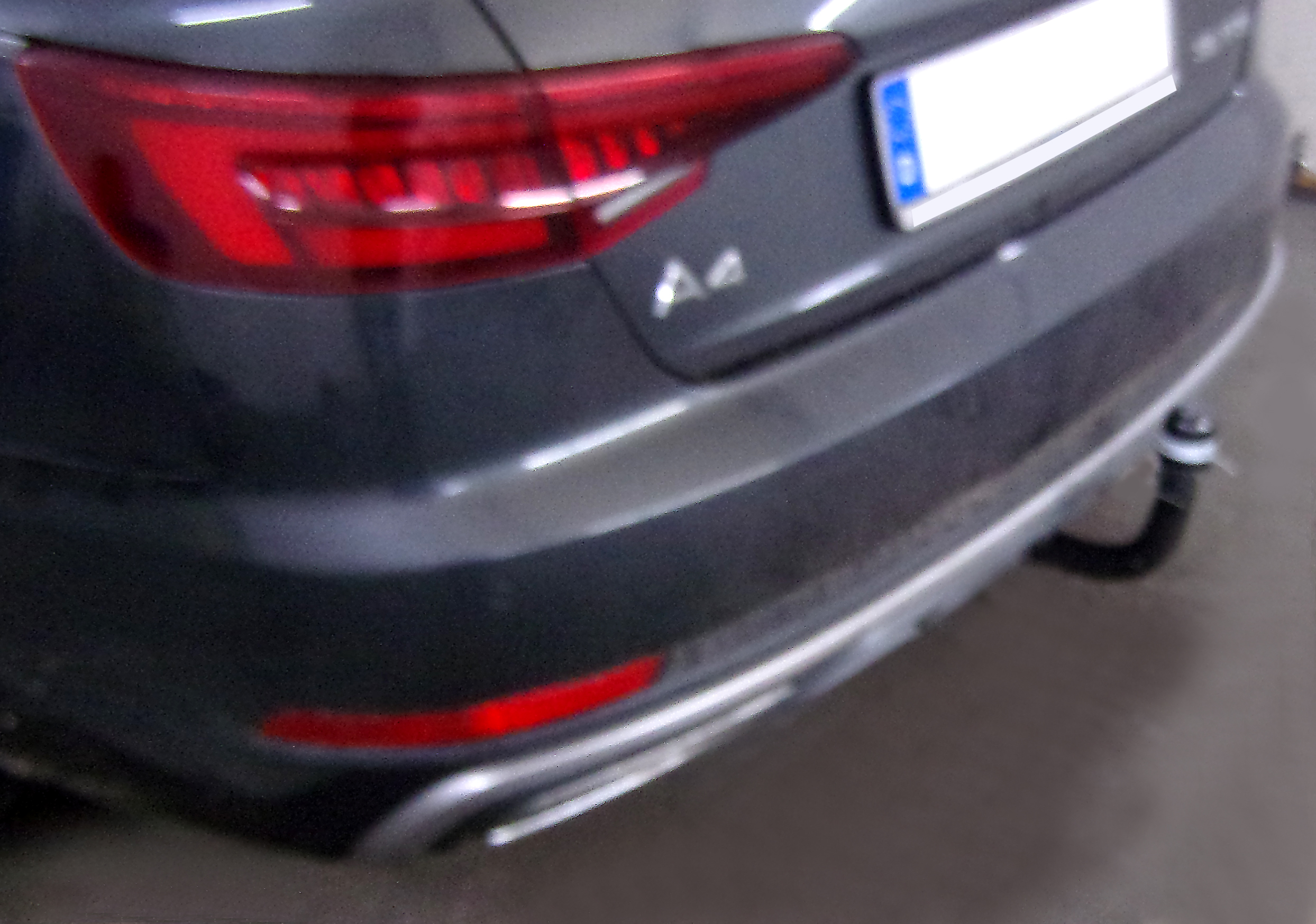 Anhängerkupplung für Audi A4 Limousine nicht Quattro, nicht S4, speziell S-Line 2015-2024 Ausf.: V-abnehmbar