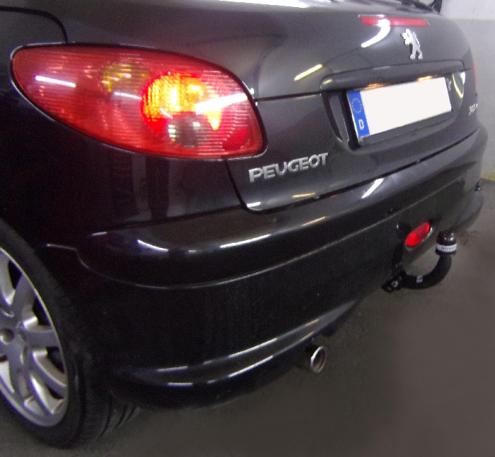 Anhängerkupplung für Peugeot 206 CC Cabrio 2003- Ausf.: starr