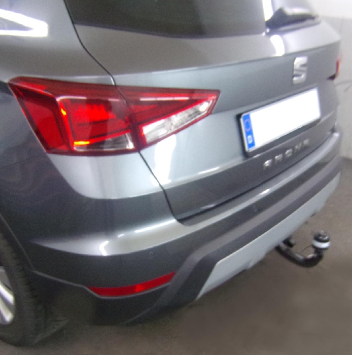 Anhängerkupplung für Seat Arona auch FR, XCELLENCE, Beats, Style, Reference 2017-2021 Ausf.: V-abnehmbar 45 Grad
