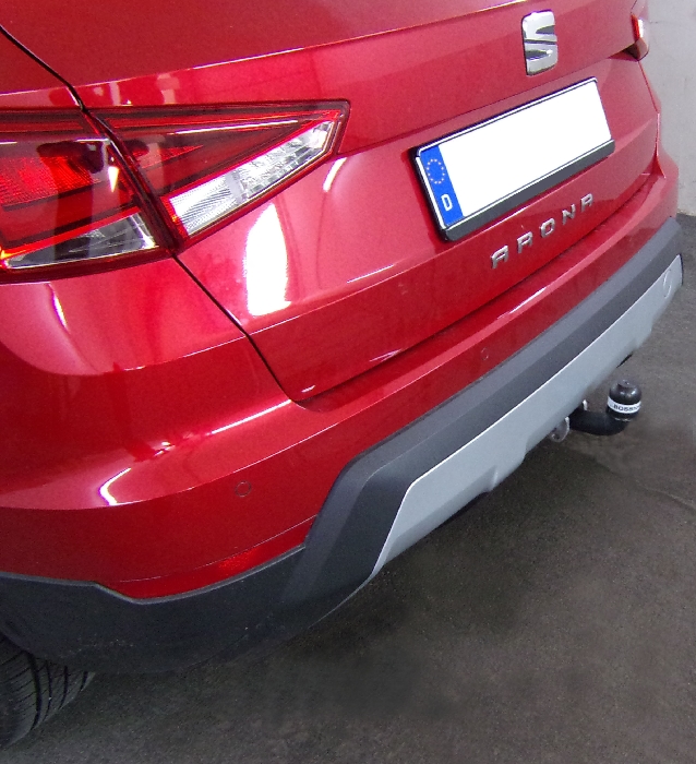 Anhängerkupplung für Seat-Arona auch FR, XCELLENCE, Beats, Style, Reference, Baureihe 2017-2021 starr