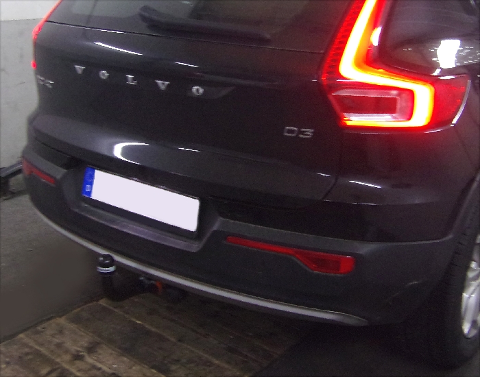 Anhängerkupplung für Volvo XC 40 2018-2024 Ausf.: V-abnehmbar