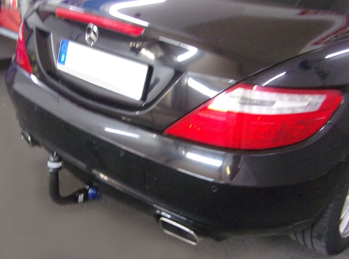 Anhängerkupplung für Mercedes SLC R172, spez. m. AMG Sport o. Styling Paket, nur für Heckträgerbetrieb, Montage nur bei uns im Haus 2016- Ausf.: V-abnehmbar